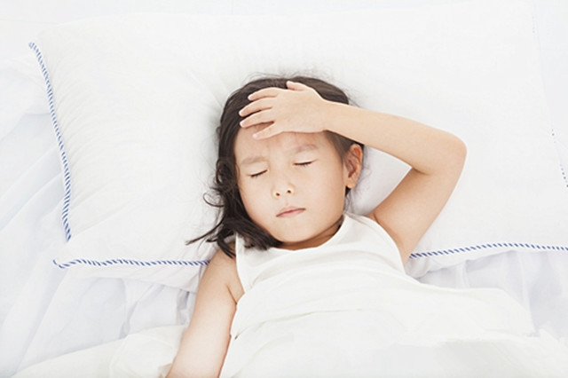 孩子低烧37.3千万不可大意 怎么处理孩子低烧37.3