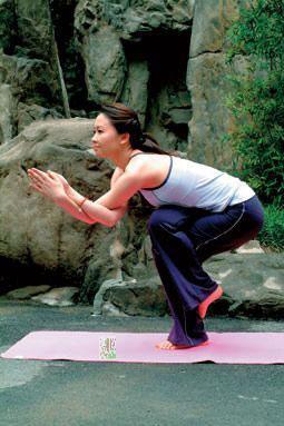 12个瑜伽动作 保准瘦腰有效(5)