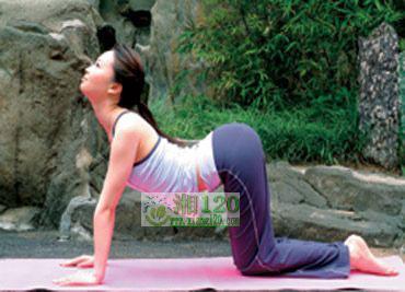 12个瑜伽动作 保准瘦腰有效(11)