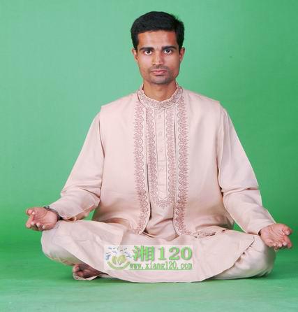 瑜伽大师:伽伲使V.V.R.GANESH