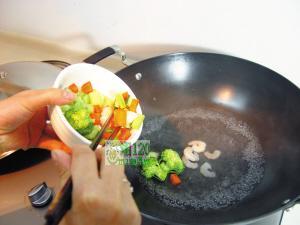 柳橙鲜虾沙拉速成秘籍