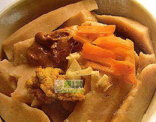 �ϱ���С�ԡ��Ǹ�