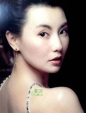 巧搭“人工墙”眼袋去无踪