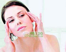 皱纹可暗示疾病:前额有十字形纹最健康(图)