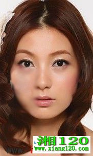 一学就会 时髦感下眼睑妆容