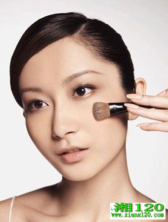 粉底液前加一步