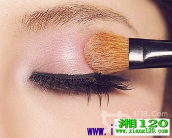 六步画个甜蜜妩媚眼妆