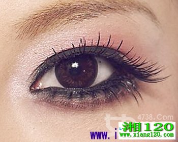 六步画个甜蜜妩媚眼妆