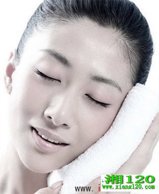 毛孔的护理具体做法