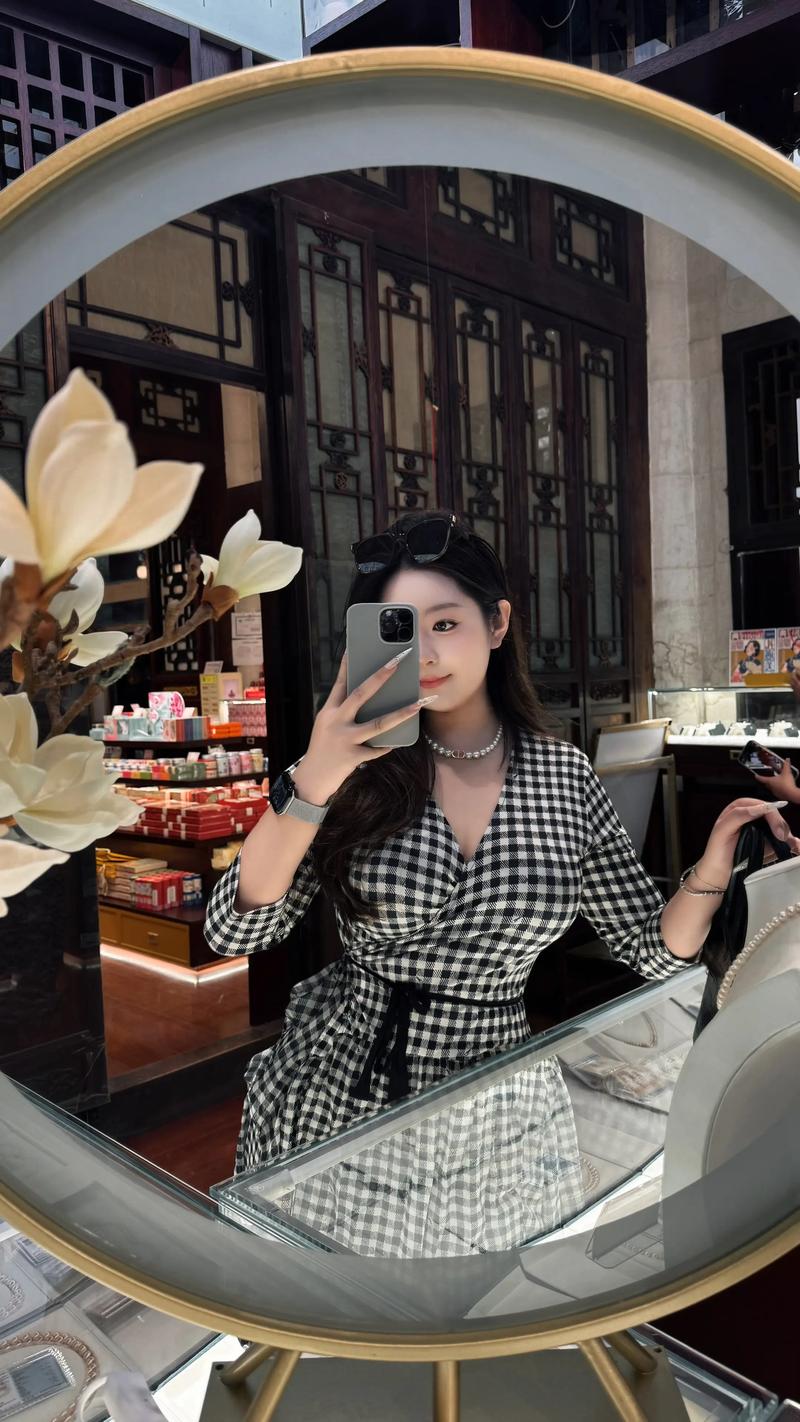 张嘉译的妻子叫什么 张嘉译 老婆 张嘉译的妻子叫什么 张嘉译 老婆