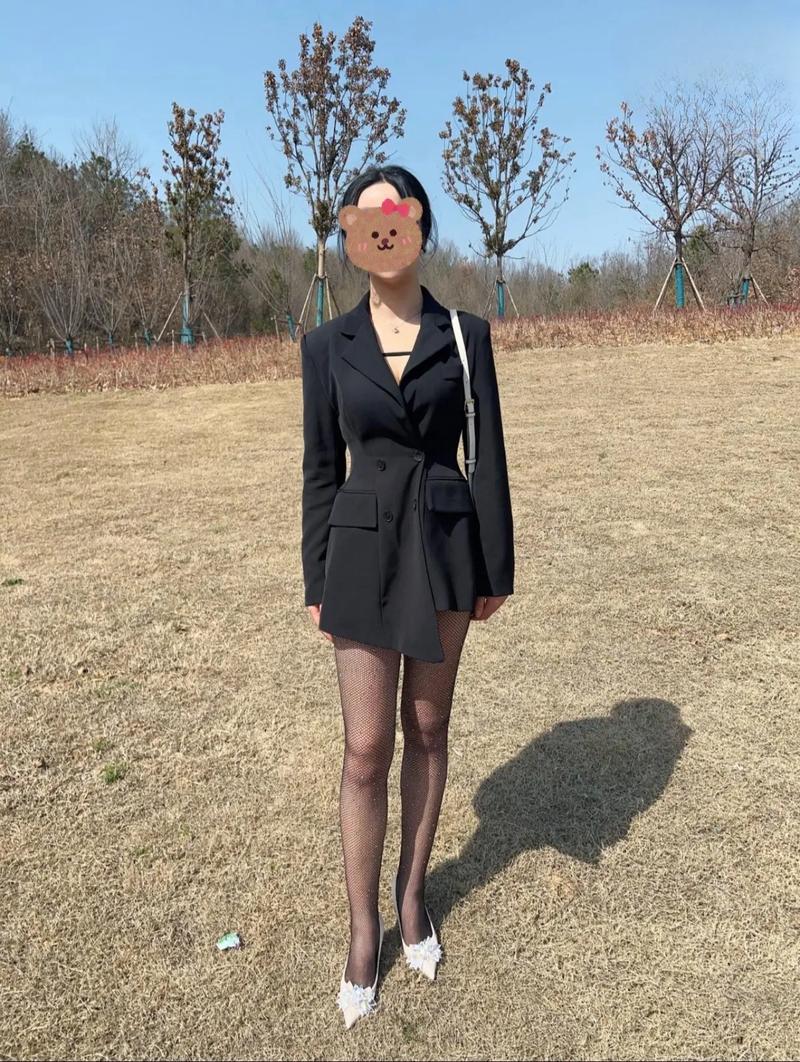 周韵第一任老公是谁周韵老公图片 周韵第一任老公是谁周韵老公图片