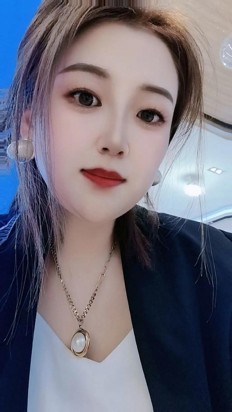 初一出生的女孩娘娘命 初一出生的女孩娘娘命