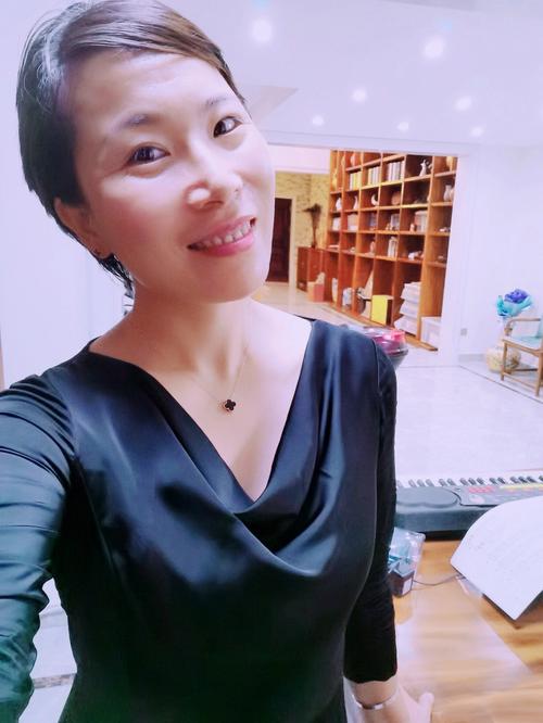 泰勒斯威夫特为什么叫霉霉 泰勒斯威夫特为什么叫霉霉