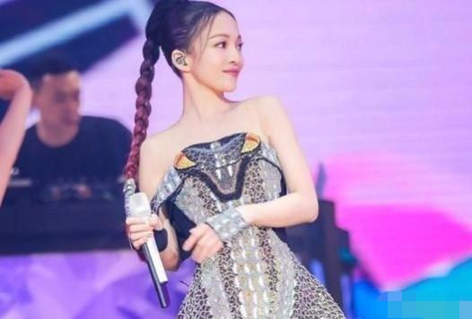 呼吸困难胸闷气短是怎么回事 呼吸困难胸闷气短是怎么回事