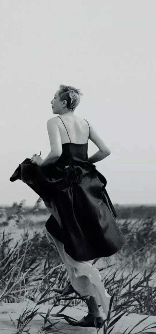 夜晚吃完奶咳嗽该怎么办 夜晚吃完奶咳嗽该怎么办