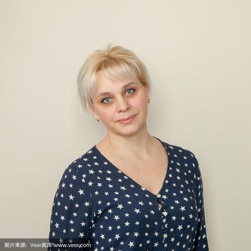 引起口臭的病因有哪些 3大病因 引起口臭的病因有哪些 3大病因