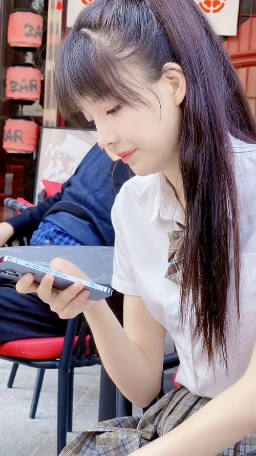 火车上憋尿有什么危害 警惕火车上憋尿害处多 火车上憋尿有什么危害 警惕火车上憋尿害处多