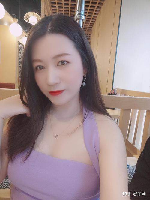 新生儿几个月可以竖着抱 新生儿几个月可以竖着抱