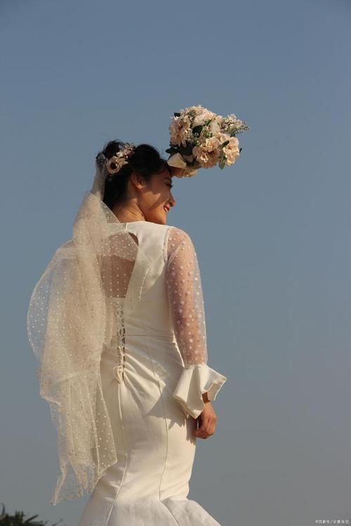 顺产满月后偶尔有点血是怎么回事 顺产满月后偶尔有点血是怎么回事