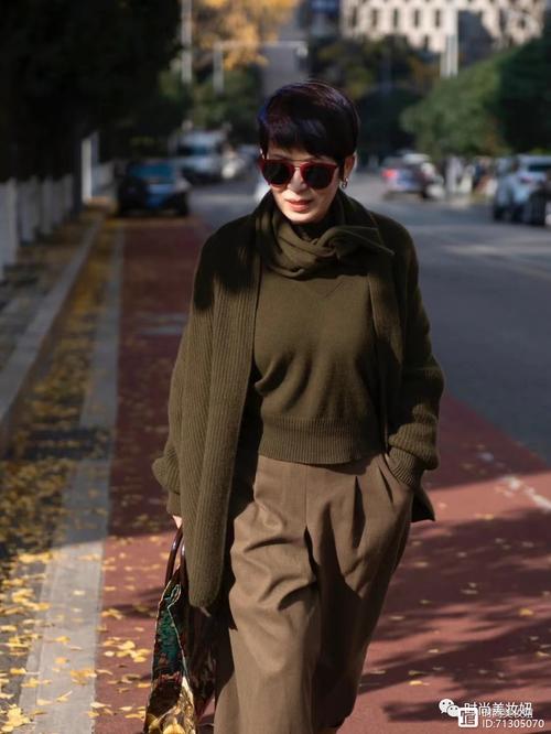 ǰ���ٰ���ת��15��