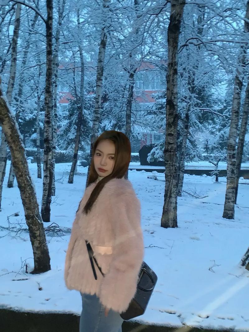 月子里手腕肿胀痒怎么回事 月子里手腕肿胀痒怎么回事