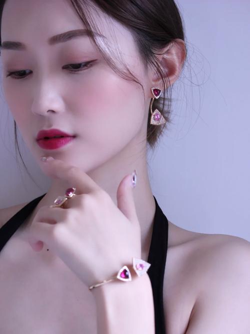 ��ǿ�������¥���� ���Ż�������ͷ����˵��3������