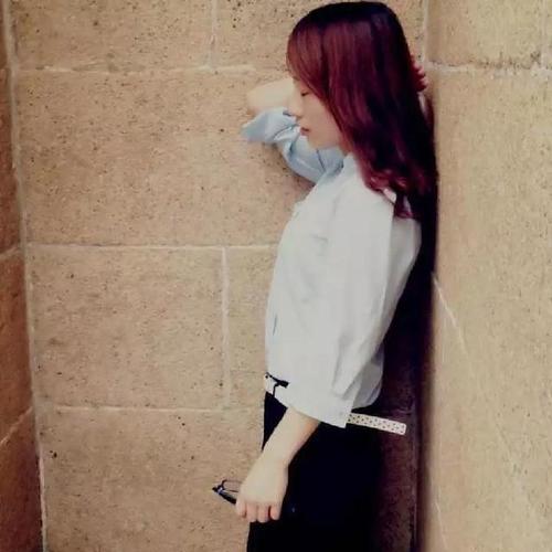 右手食指关节肿胀疼痛是什么原因 右手食指关节肿胀疼痛是什么原因