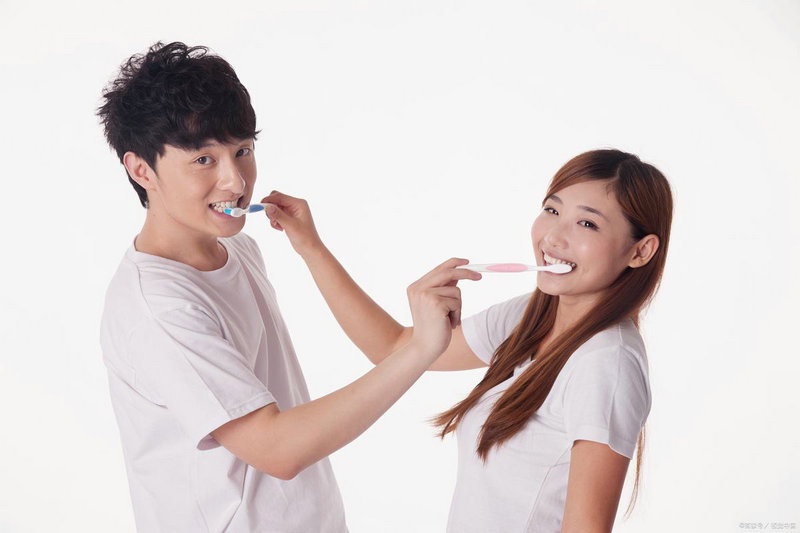 佟丽娅前夫资料简介 佟丽娅前夫资料简介