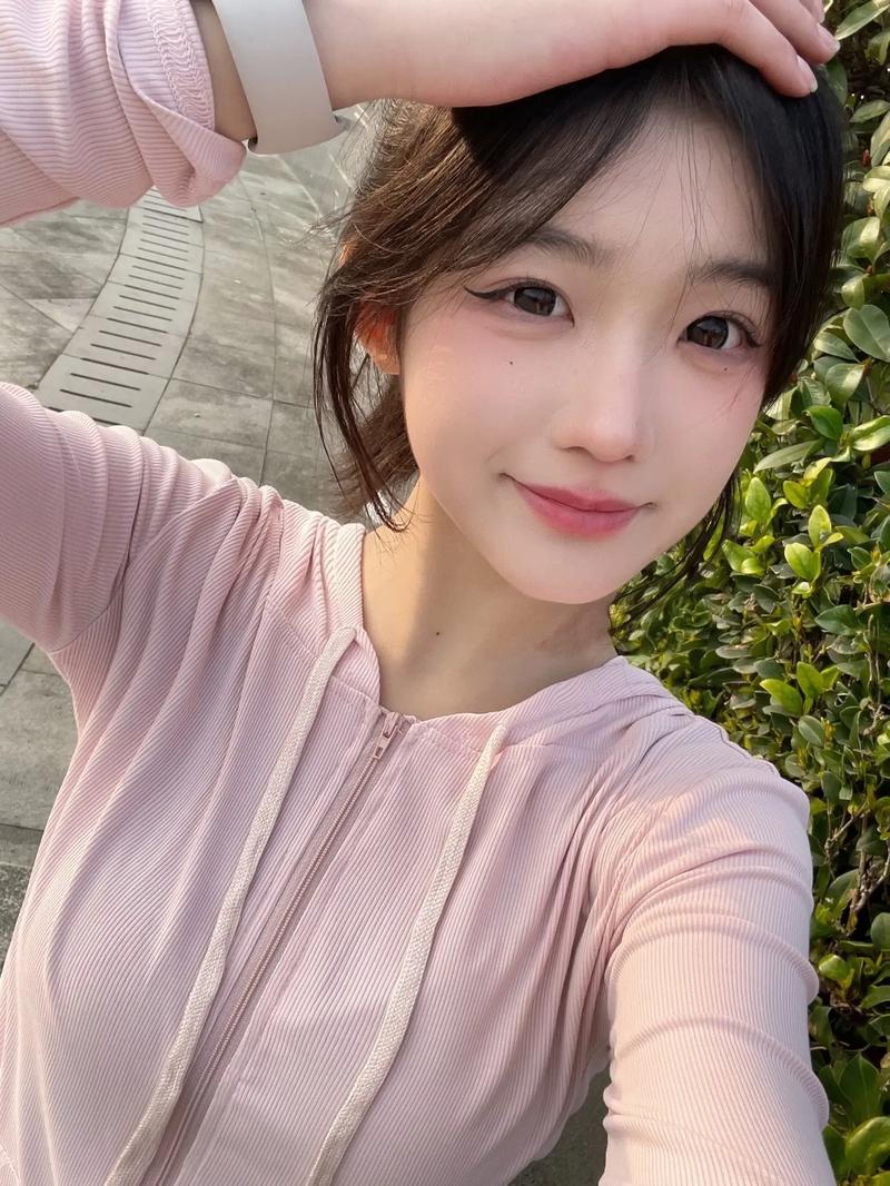 ��������ţ����Ӹƾ׽�Ƭ�ʺ�ʲô�˷��� �������ϱ����ĸ���