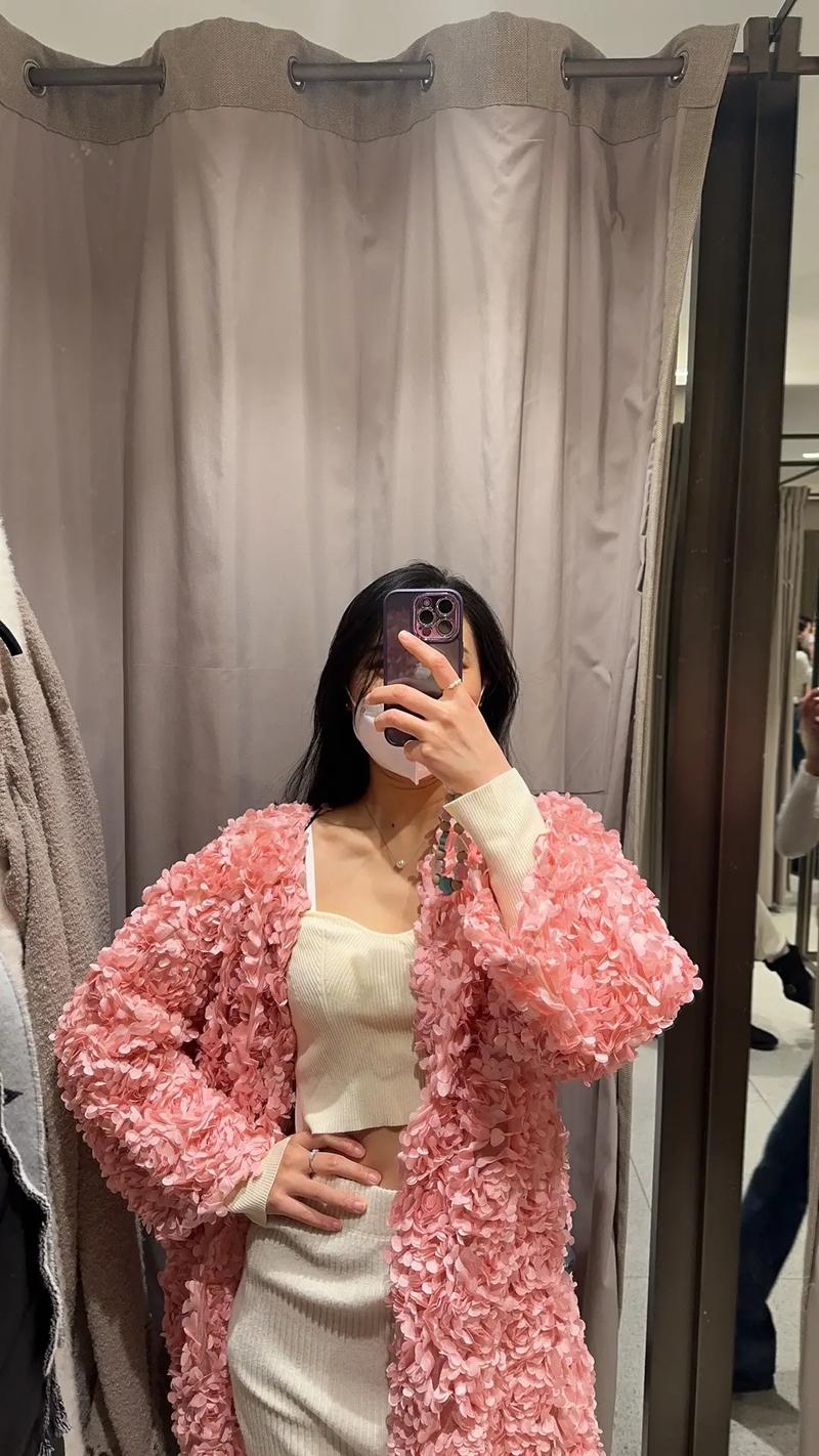 �ձ���ͷ�ܼ��չ��й���ҩ��ҵ