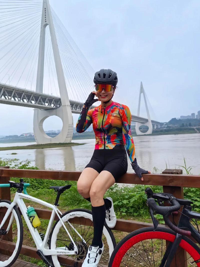 哪些坐姿容易导致颈椎病 3种坐姿要警惕 哪些坐姿容易导致颈椎病 3种坐姿要警惕