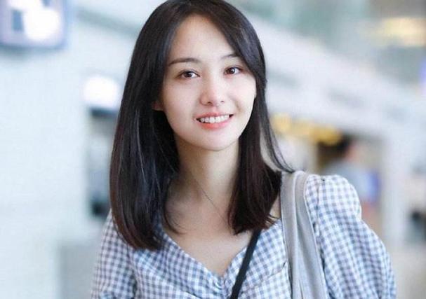 ���Ӿ���Ա�α�������˭