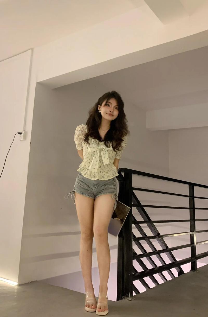 西安牛咖异宠走红背后 野生动物商业展演陷法律真空 西安牛咖异宠走红背后 野生动物商业展演陷法律真空