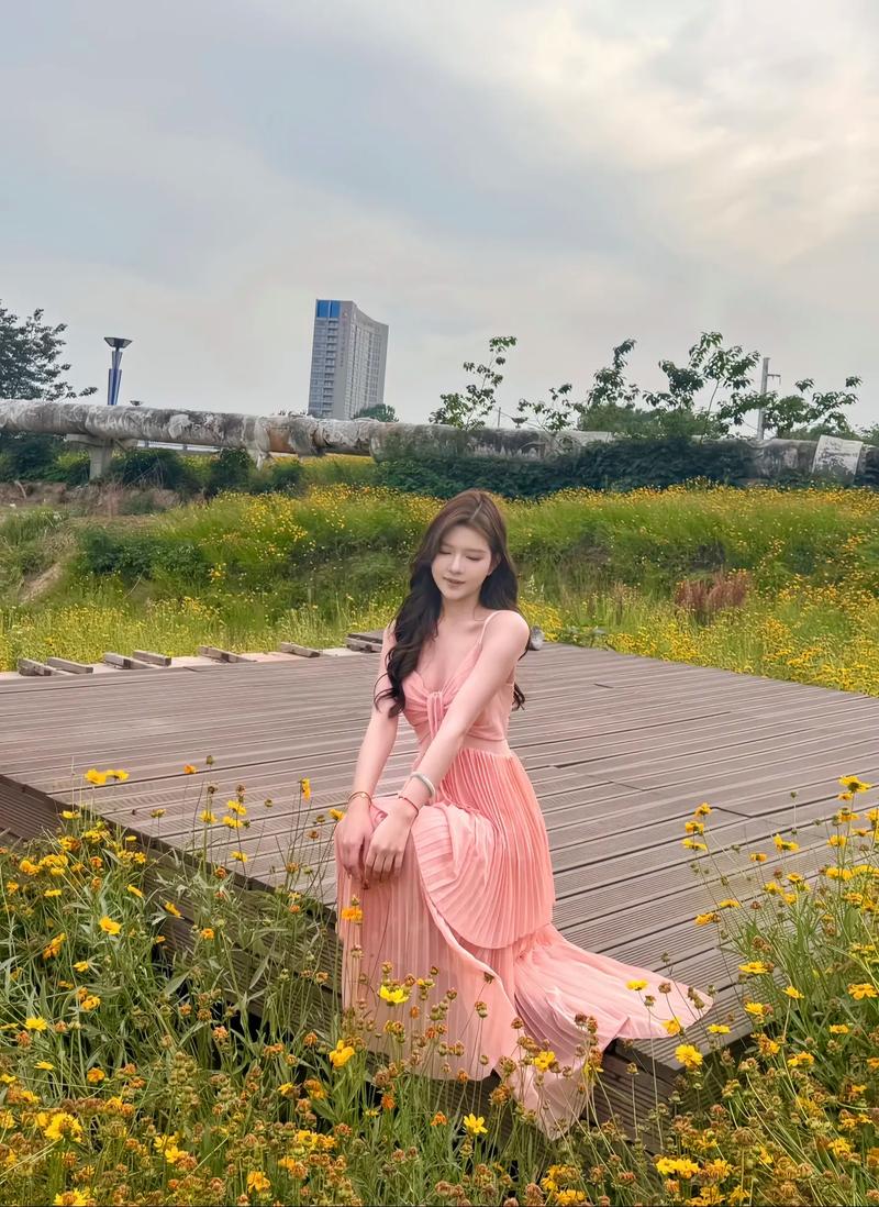 耳朵边上长了个小疙瘩 耳朵边上长了个小疙瘩