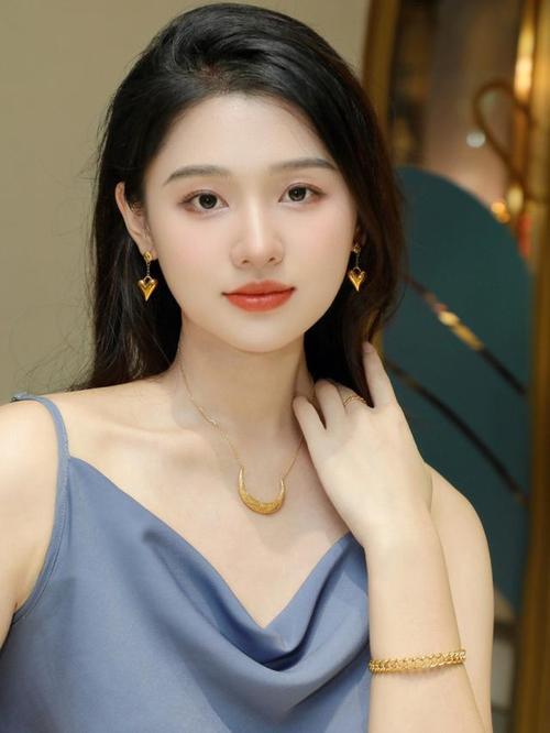 刷牙时牙龈出血是怎么回事 专家提醒 最好到牙科进行口腔检查 刷牙时牙龈出血是怎么回事 专家提醒 最好到牙科进行口腔检查