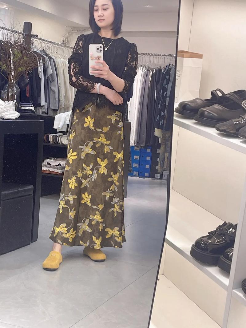 黑枸杞中营养的的功效与作用是什么 黑枸杞中营养的的功效与作用是什么