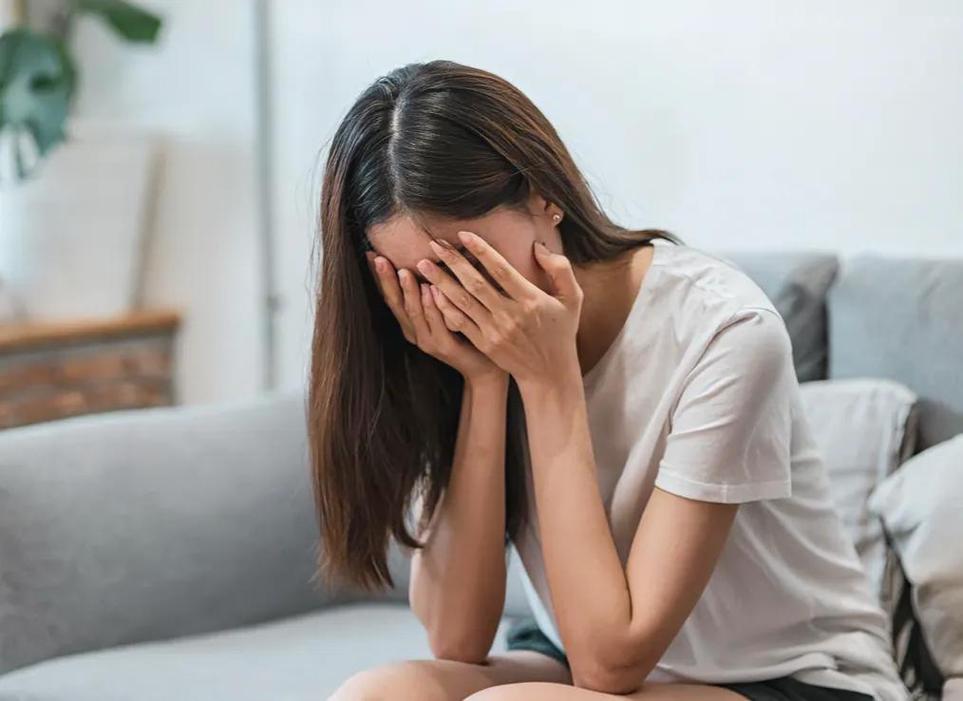 油炸食品有什么危害 警惕吃油炸食品伤肝程度堪比患肝炎 油炸食品有什么危害 警惕吃油炸食品伤肝程度堪比患肝炎