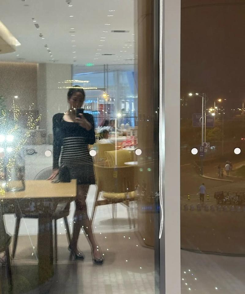 右手中指指尖突然发麻怎么回事 右手中指指尖突然发麻怎么回事