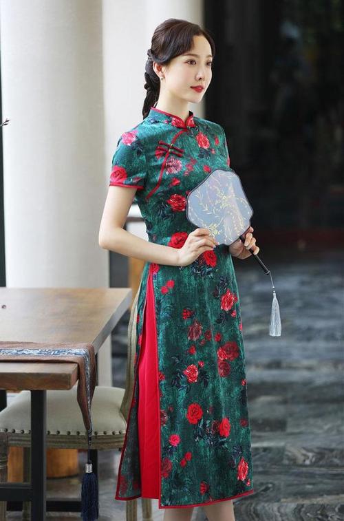 谢天华比老婆大几岁谢天华多大 谢天华比老婆大几岁谢天华多大