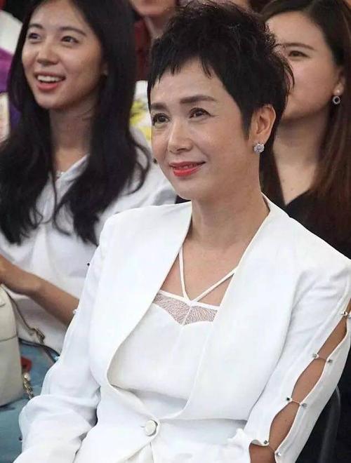 脸上长青春痘怎么办 4个步骤轻松祛痘 脸上长青春痘怎么办 4个步骤轻松祛痘