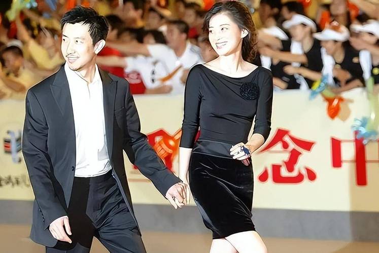 双盘腿正确坐姿是怎样的 教你如何盘腿坐 双盘腿正确坐姿是怎样的 教你如何盘腿坐