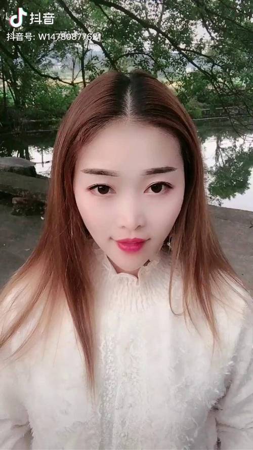 整个后背疼痛什么原因 整个后背疼痛什么原因