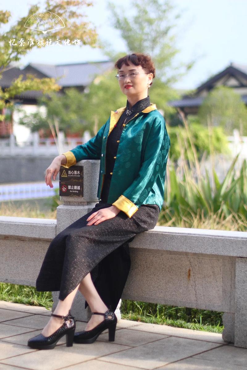 痛风的症状都是什么呢 痛风的症状都是什么呢