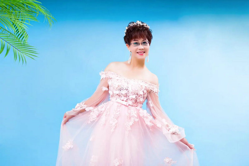 �����ݹ��ĵ��Ӿ�Ů��˼��