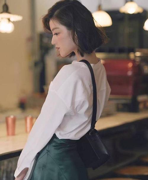 脂溢性皮炎的病因是什么呢 脂溢性皮炎的病因是什么呢