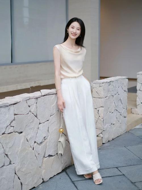 婴儿补钙吃什么好 如何解决婴儿缺钙问题 婴儿补钙吃什么好 如何解决婴儿缺钙问题